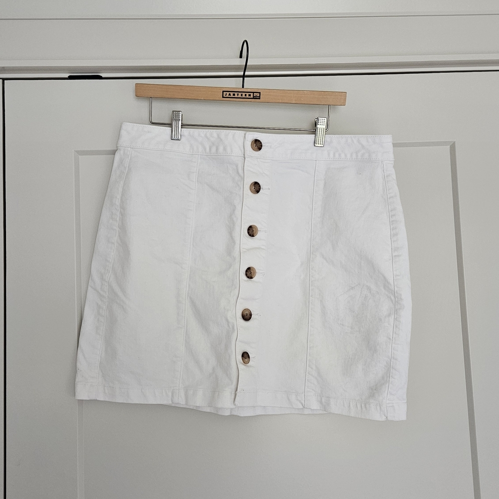 LOFT White Mini Skirt with Button Detail